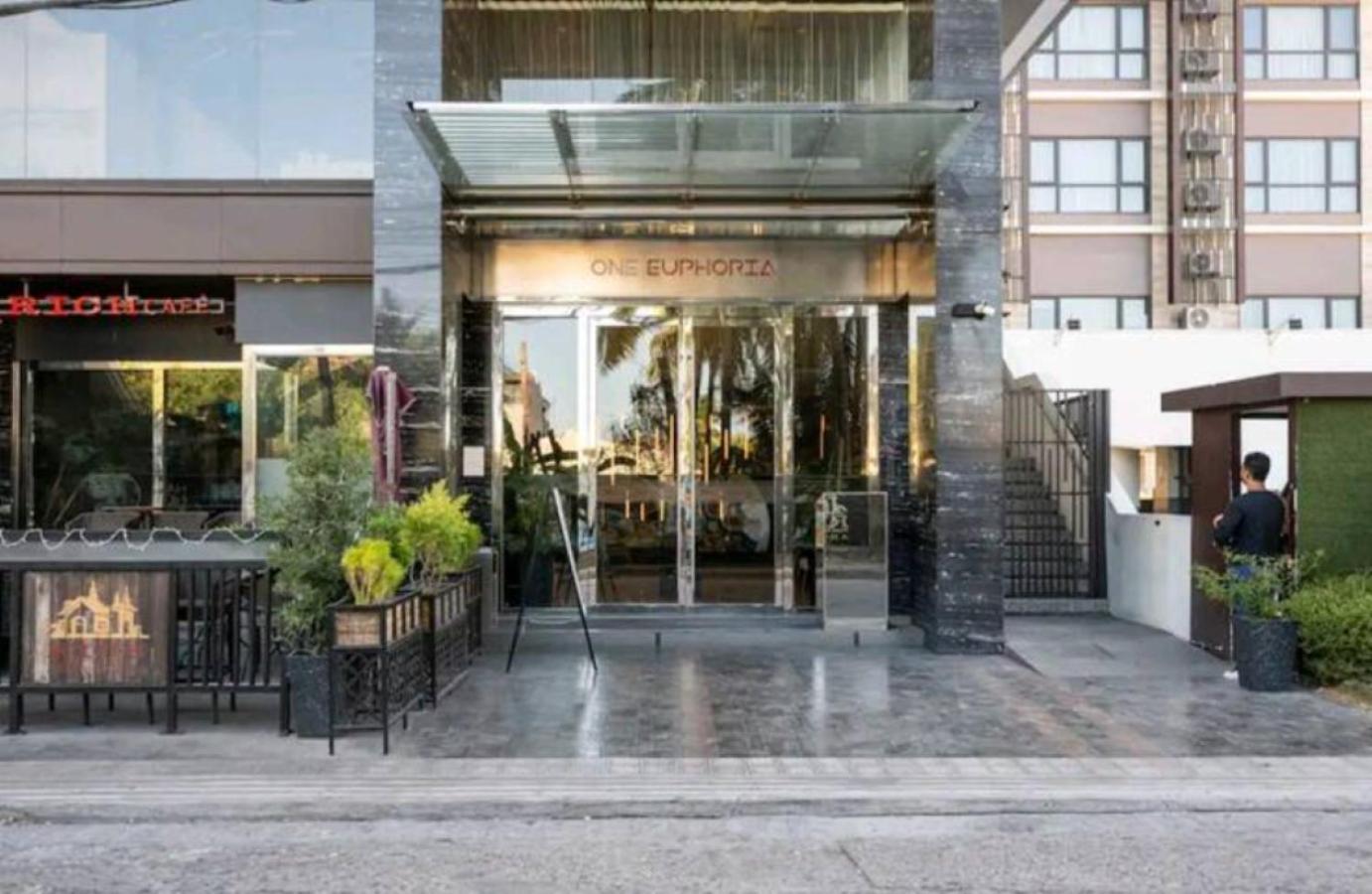 One Euphoria Apartment Angeles Exterior photo